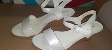 Biele elegantné sandále, graceland,39