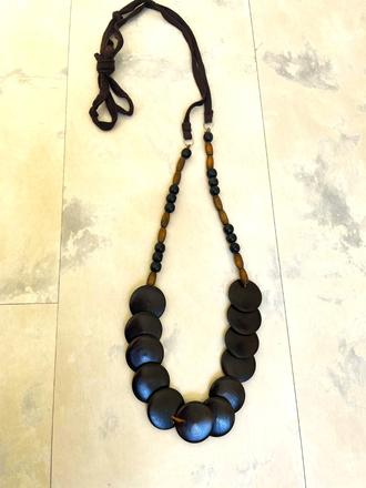 Drevený náhrdelník, 