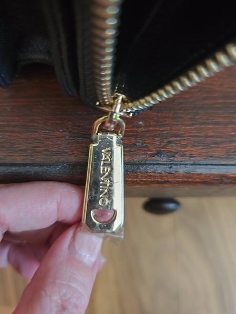 Dámska maličká kabelka/peňaženka značky valentino, valentino