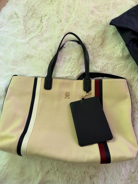 Tommy hilfiger kabelka, tommy hilfiger