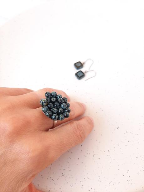 Čierna súprava aart prsteň a náušnice,