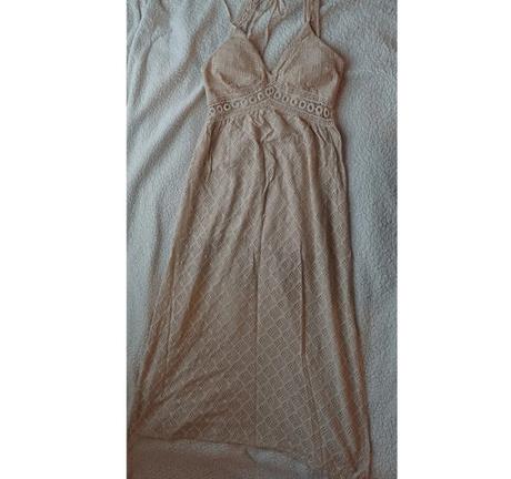 Nádherné dlhé letné šaty s odhaleným chrbtom, 