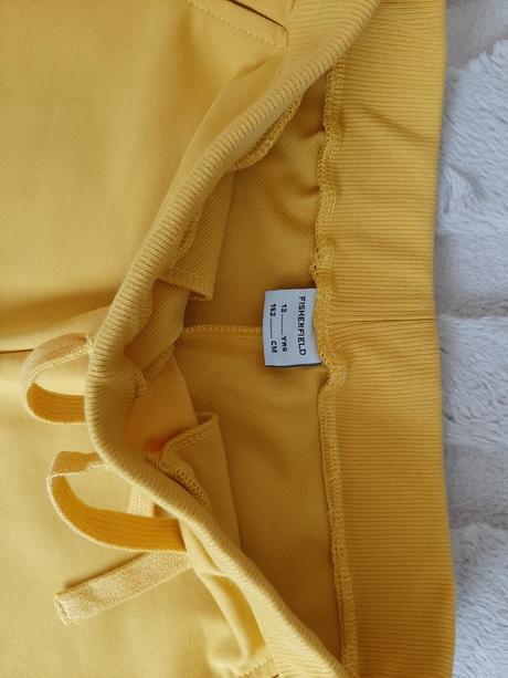 Balíček oblečenia gate veľ.146, 140–152