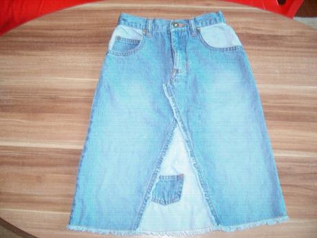 Riflová sukňa, 122