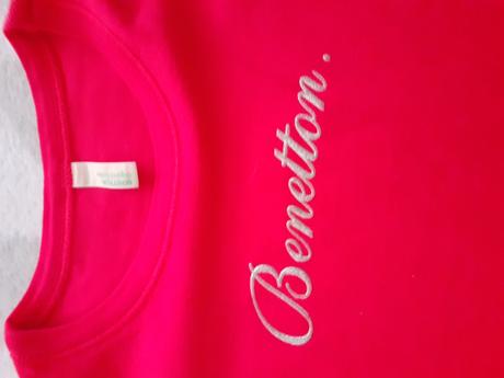 Cerveny dievcensky pulover benetton, benetton,116