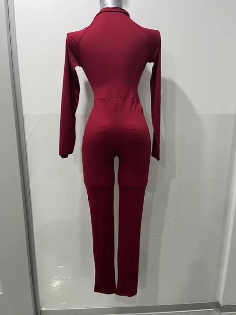 Tvarujuci zostihlujuci overal, m