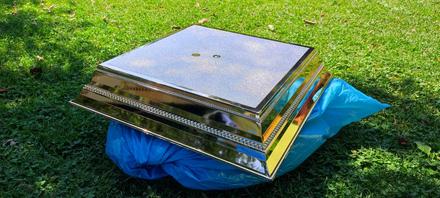 Plastový podnos pod tortu,