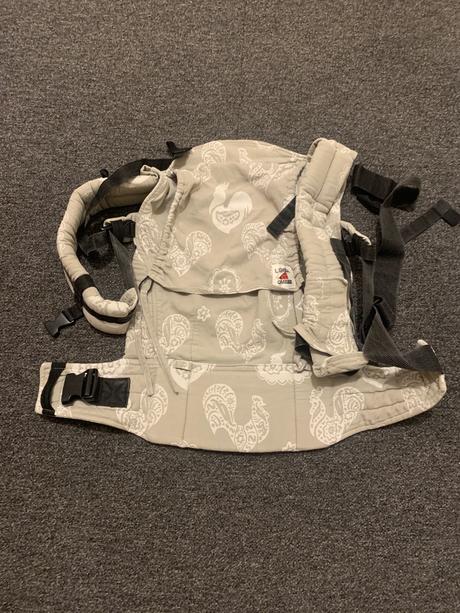 Nosic lenka od 18 mesiacov, lenka