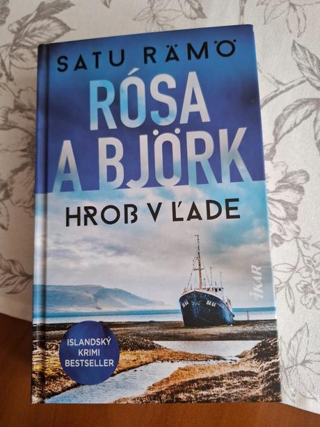 Satu rämö- hrob v ľade a jacob v tieni polárnej ži, 