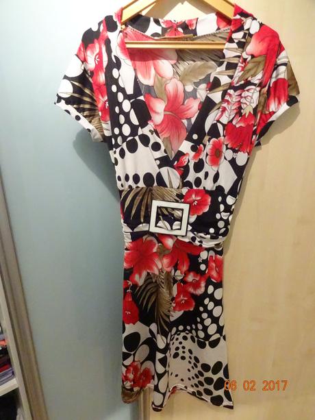 Damske saty znacky esoline, esoline,s