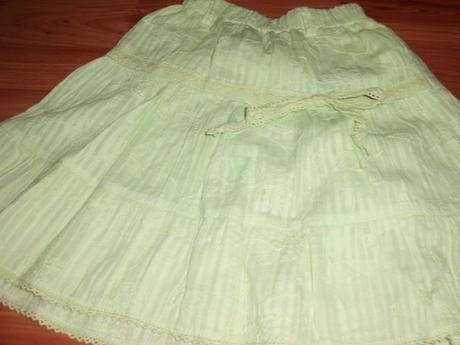 Farebne sukienky, 128