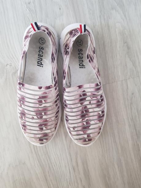 Dievčenské tenisky, 37