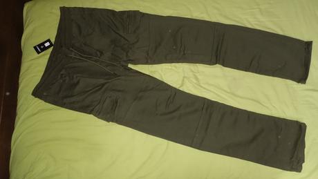 Nove cargo nohavice livergy, m