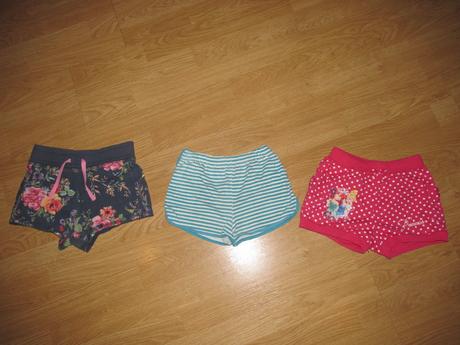 Pásikované kraťasky v. 122, 122