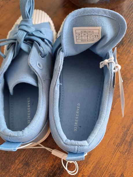 Tenisky, reserved,33