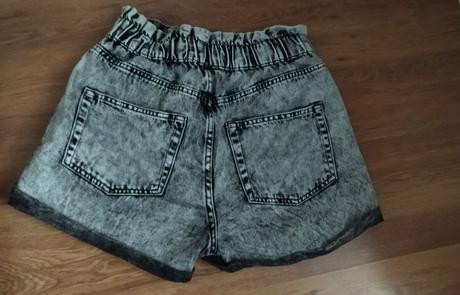 Šortky s vysokým pásom, new yorker,l