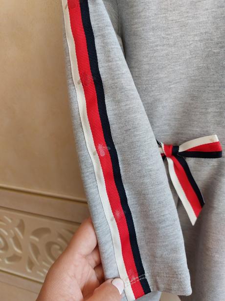 Saticky s maslickou, 98