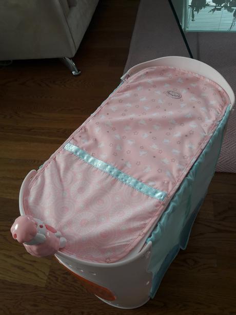 Baby anabell skrina a prebalovaci pult,