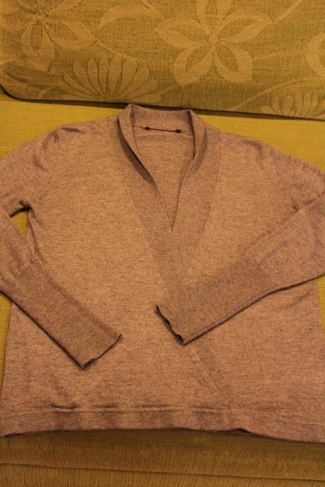 Zaujímavý sveter-pulóver s/m, s