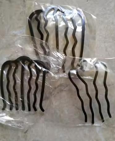 Sada 3ks kovových vkladacích hrebienkov do vlasov, 