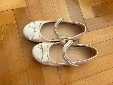 Sandálky s mašličkou, 30