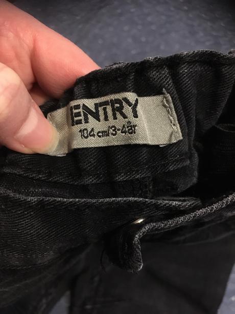 Prešívané rifle, 104