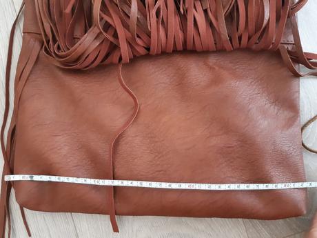 Kabelka s doporucenou poštou,