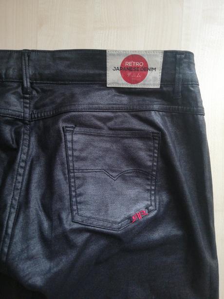 Lesklé rifle tenšie retro jeans (27 a 28), 28