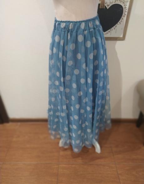 Bodkovaná tylova sukňa, 