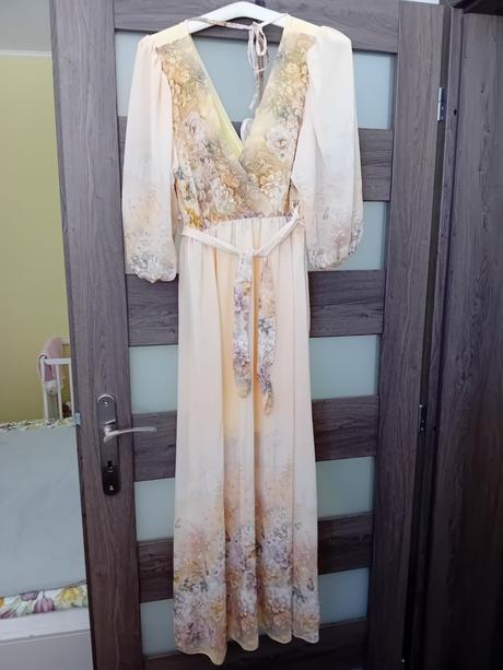 Žlté spoločenské šaty, m