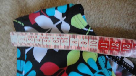 1x oblecene listocky, resort,48