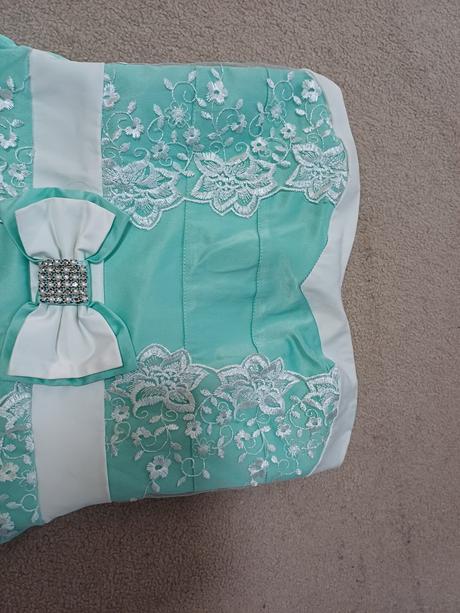 Spoločenské saty, 36