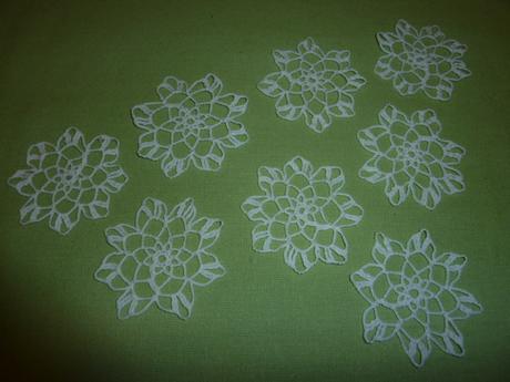 Háčkované snehové vločky, 