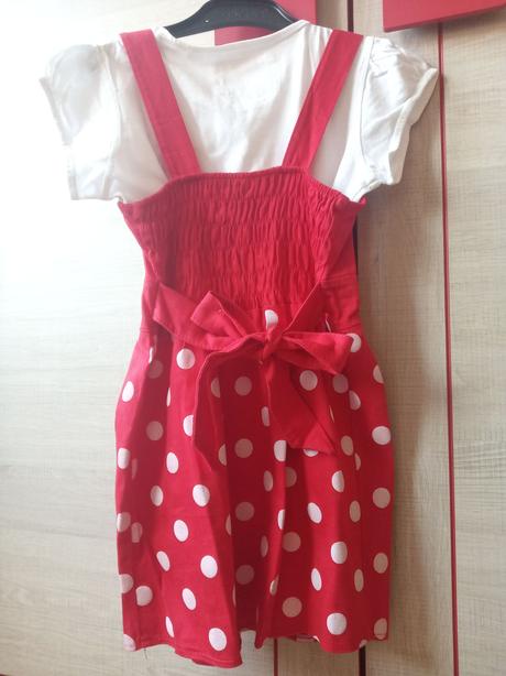 Dievčenské šaty, 128