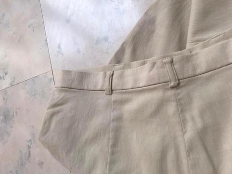 Nohavice s vysokým pásom, 36