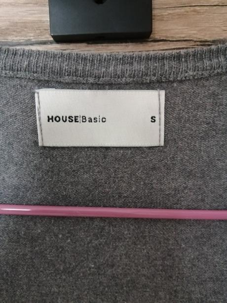 Sivý kardigán, house,s