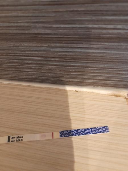 Je moje tehotenské testovanie pozitívne alebo negatívne?