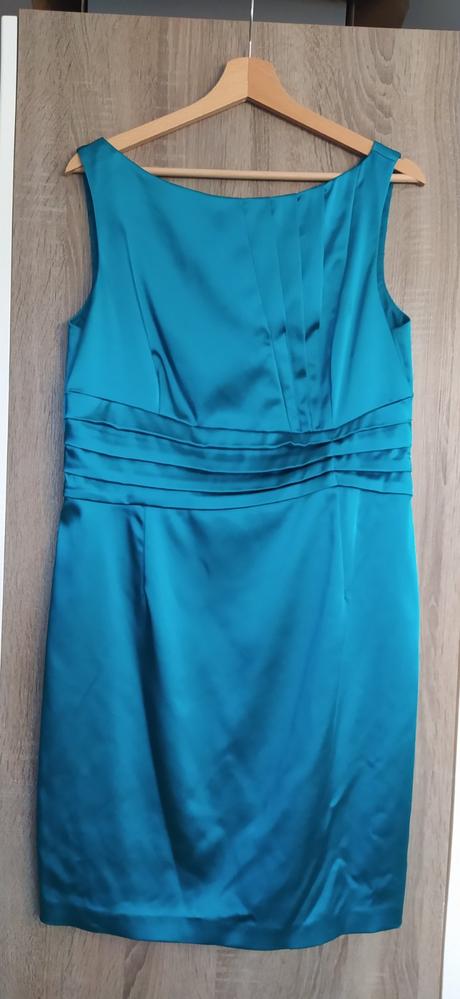 Elegantné šaty, 42