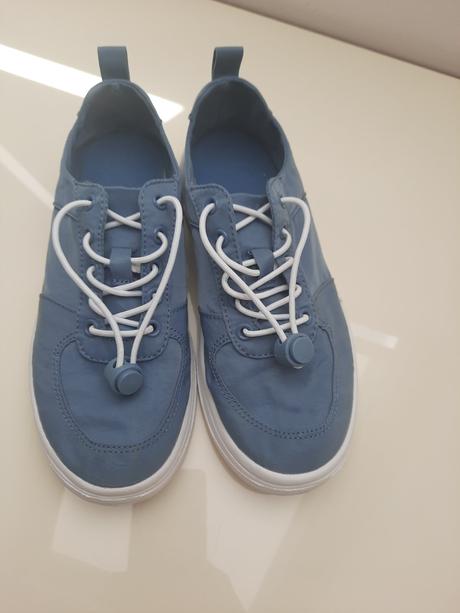 Plátenky, reserved,34