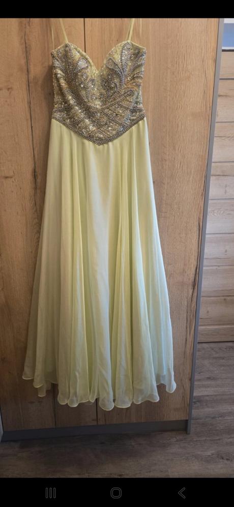 Spoločenské šaty, m