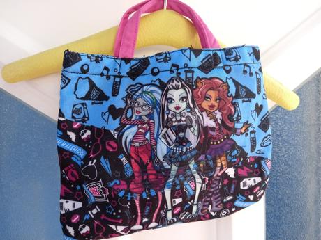 Malá taska moonster high,