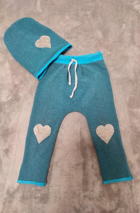 Tepláky + čiapka, 80