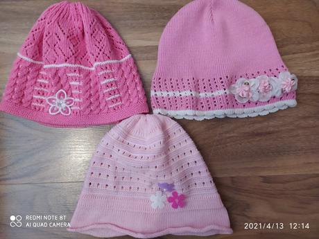 Jarné čiapočky, 110