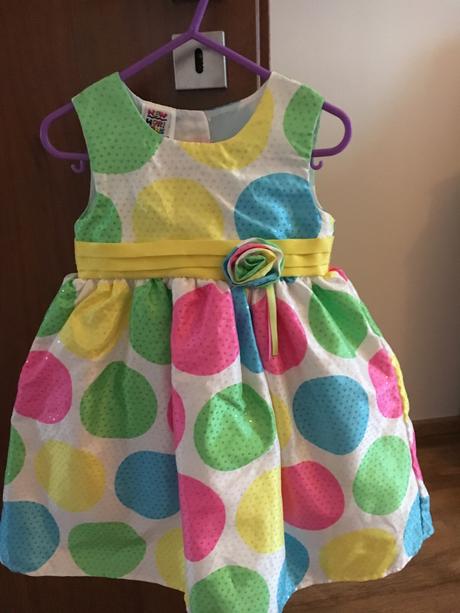 Dievčenské saty, 98