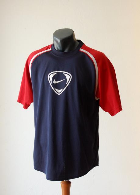 Vintage nike tn / total 90 swoosh shield y2k dre, nike,m