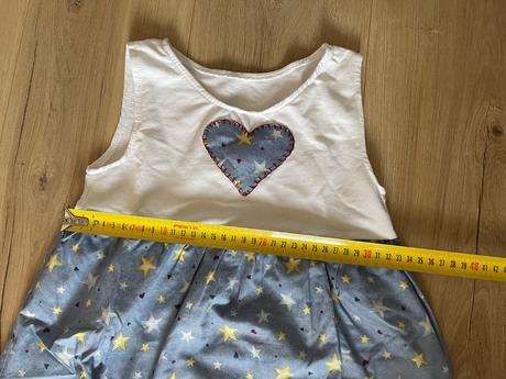 Handmade pískacie šaty, 116