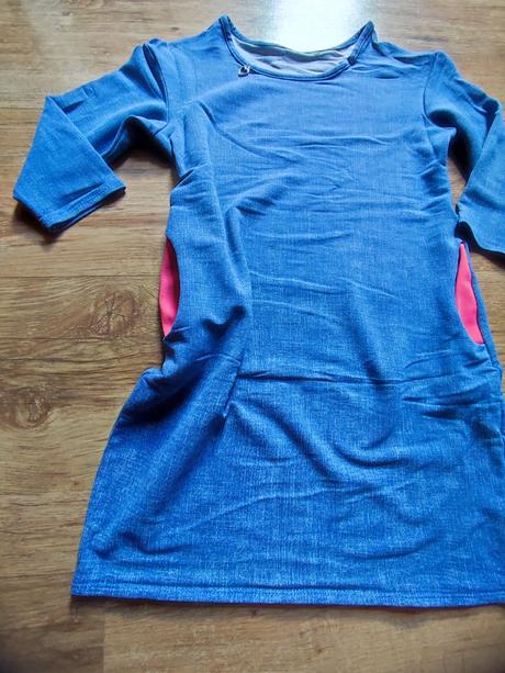 Šaty s vreckami., 134