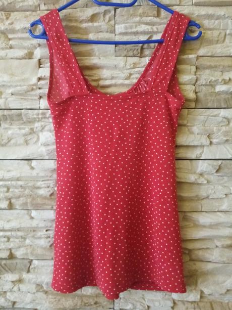 Červené ramienkové tričko s bielymi bodkami, 36