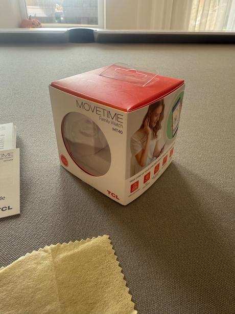 Smart hodinky tcl movetime ružové,