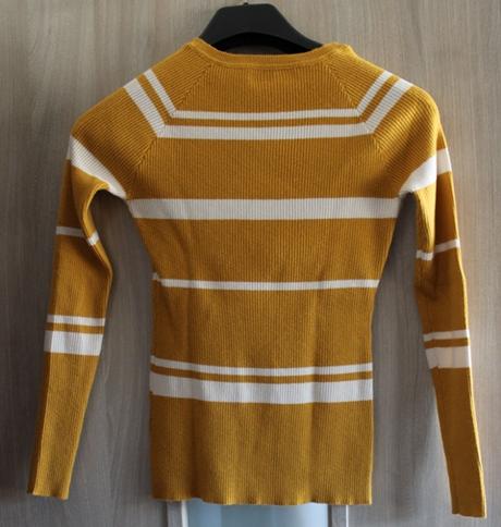 Žltý pulóver č.m, m